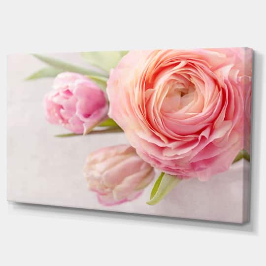 Designart - Full Bloom and Blooming Flowers